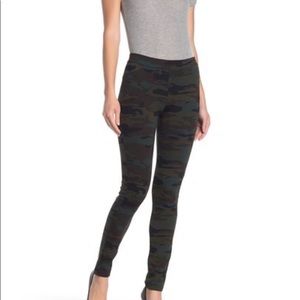 Sanctuary Grease Camo Leggings